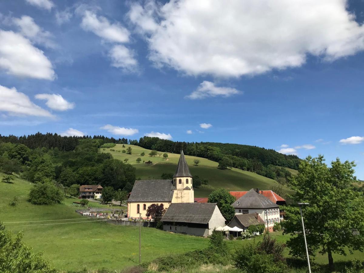 S-Suite Das Design-Ferienhaus Im Schwarzwald Biberach  Exterior foto